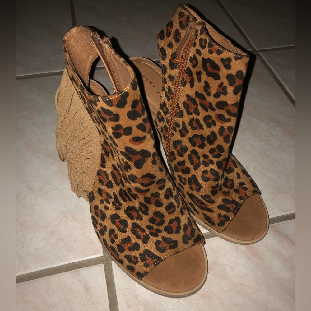 Leopard heels